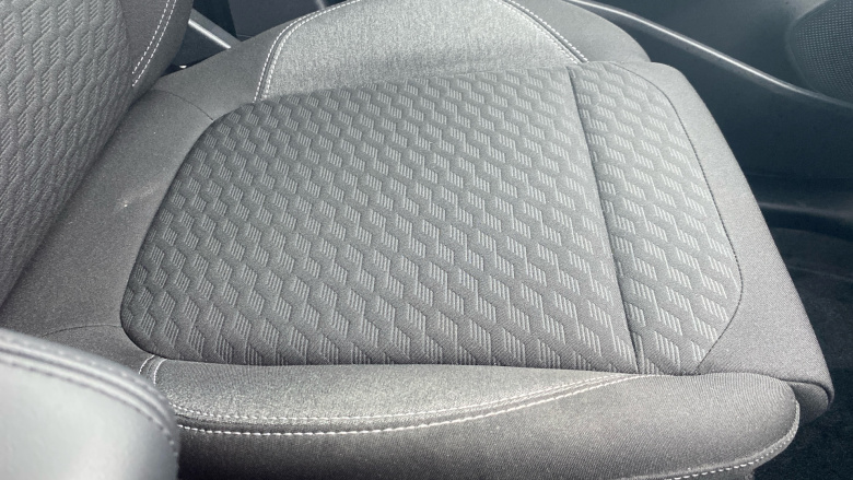 Ford Puma 1.0 EcoBoost Hybrid mHEV Titanium 5dr Petrol Hatchback